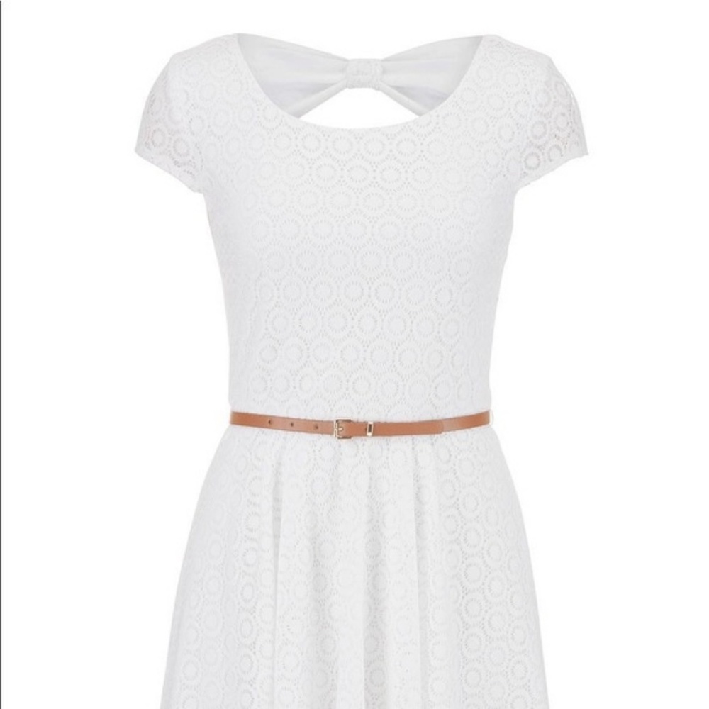 NWOT White Lace Cap Sleeve Dress